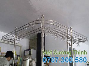 Giá treo ly quầy bar inox