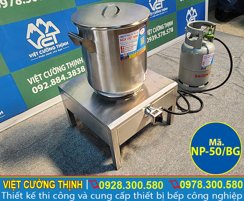 Nồi inox nấu phở 50 lít kèm bếp gas công nghiệp sử dụng rất tiết kiệm chi phí khi mở quán bún phở, nhà hàng